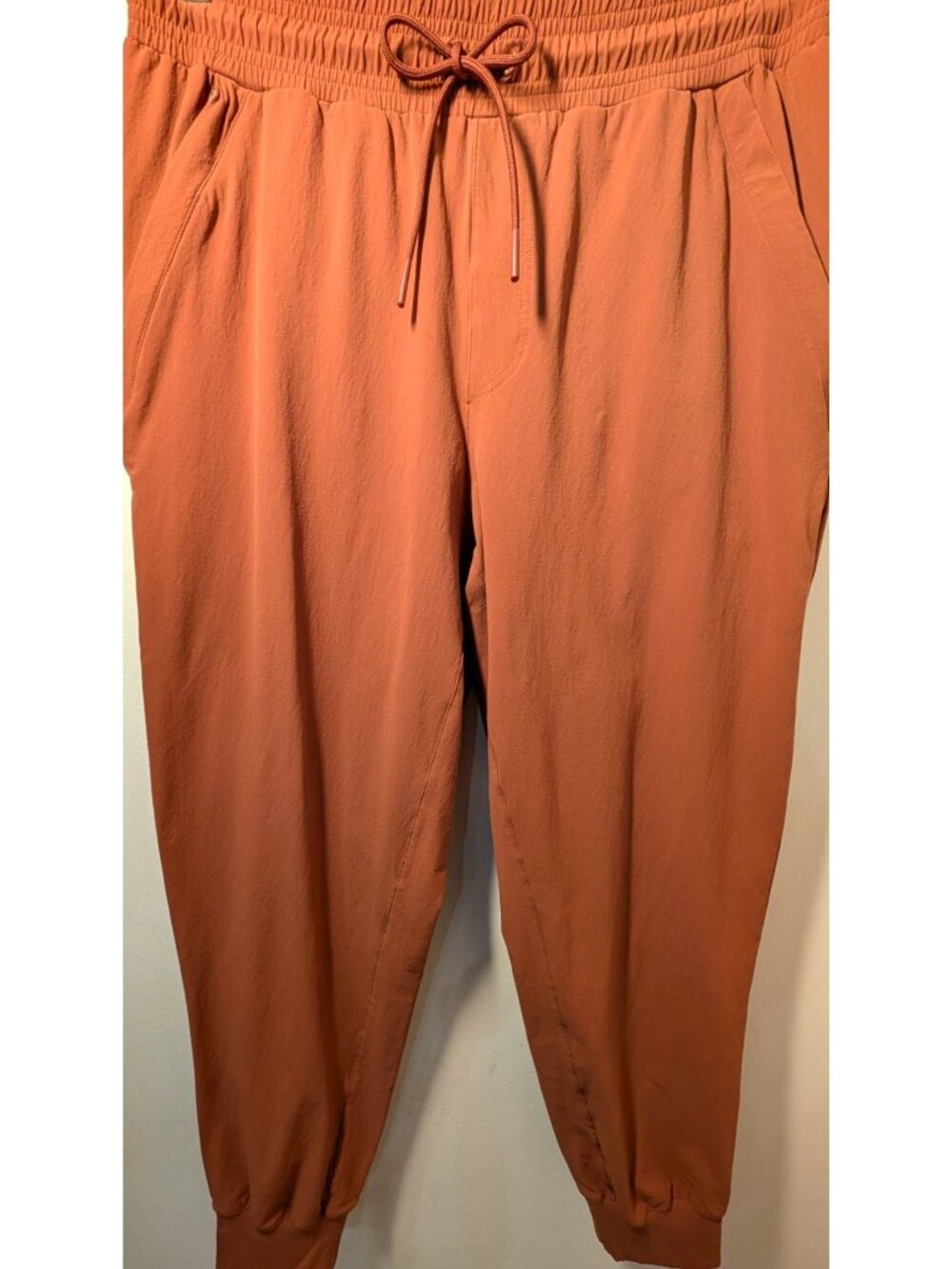 ALO Yoga Co-Op 7/8 Jogger Pant, Rust, Men Size Large